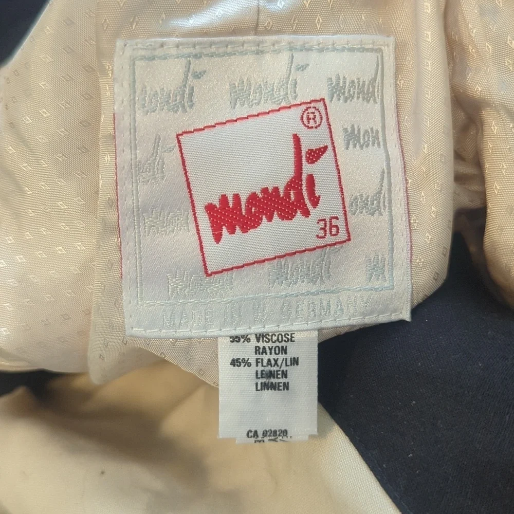 Mondi Black and Cream‎ Geometric Skirt Suit, EU 36